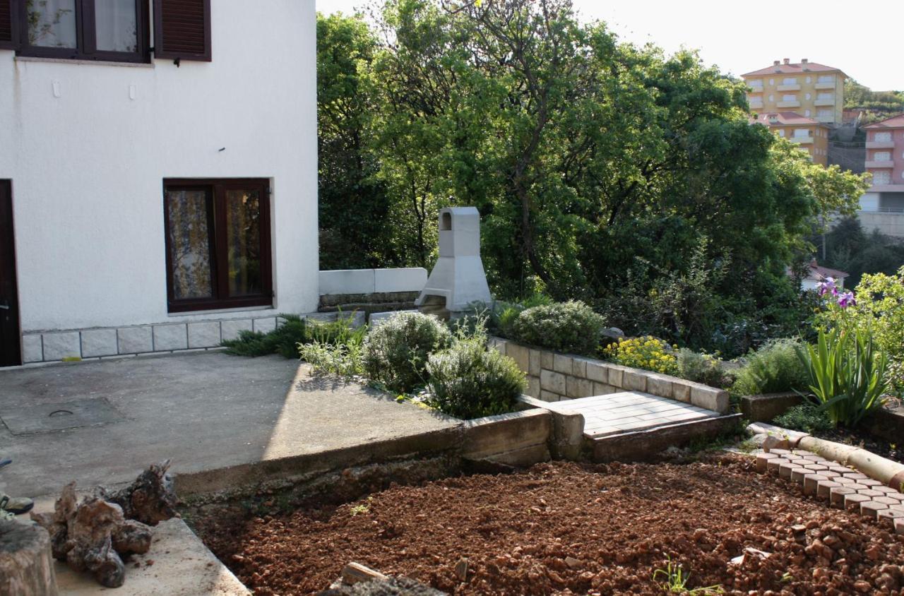 Apartments And Rooms With Parking Space Vrbnik, Krk - 5301 מראה חיצוני תמונה